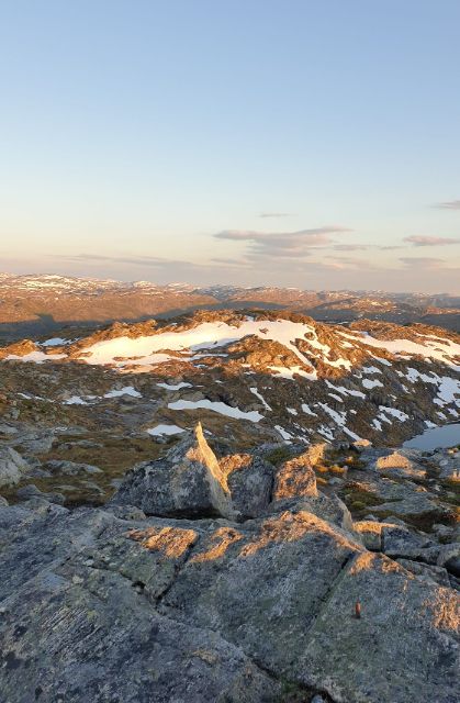 Fjell med noe snø